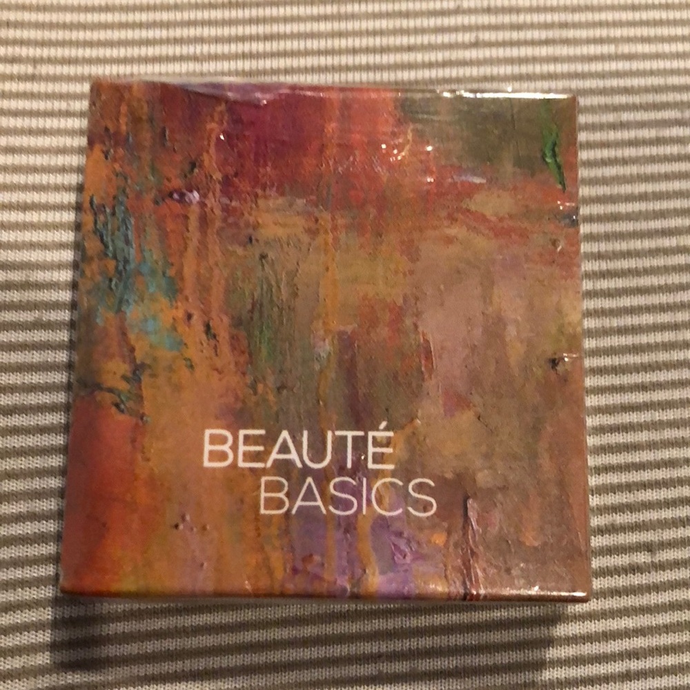 Beauté Basics eye shadow